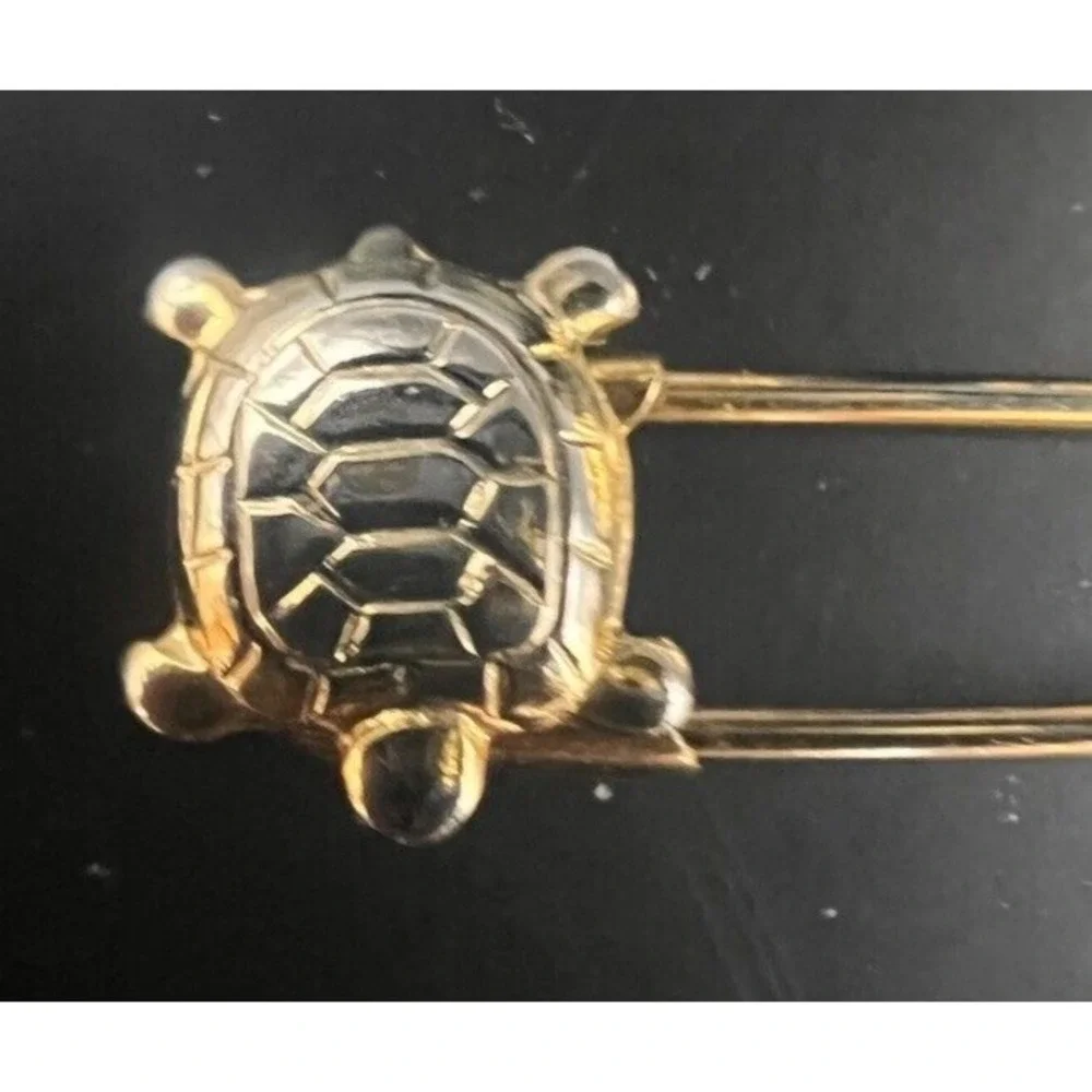 3 Leaf Clover & Turtle Brooch Pin Irish St Patrick Patty's Day Green & Gold Tone